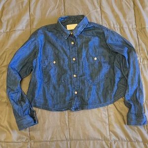 Everlane size small 100% organic cotton cropped denim buttondown shirt